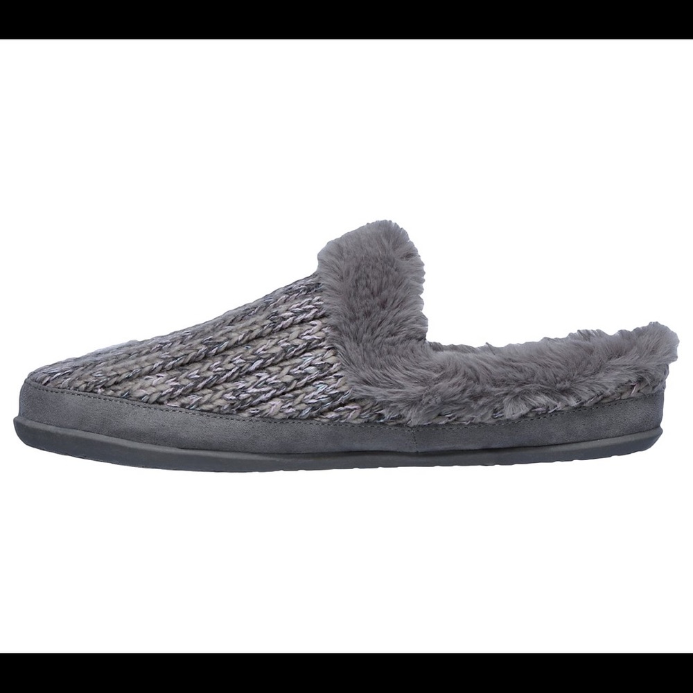 Comfortable Skecher Cali shoes - Picture 2 of 4